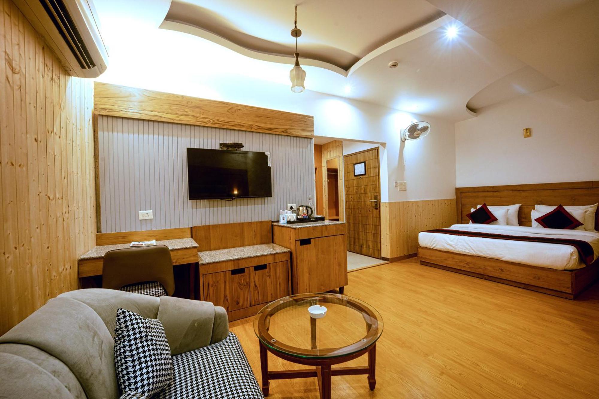 Grand Legacy Beacon, Dehradun Hotel Exterior foto