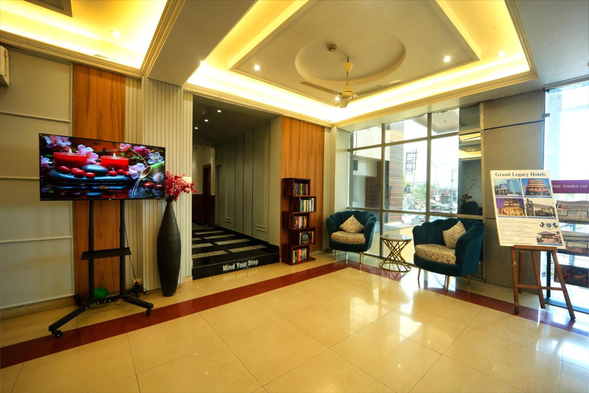 Grand Legacy Beacon, Dehradun Hotel Exterior foto